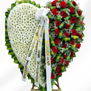 Tributo Floral en Forma de Corazón