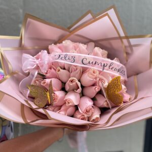 Rosas + Feliz Cumpleaños