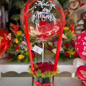 Bouquet de rosas + Globo personalizado