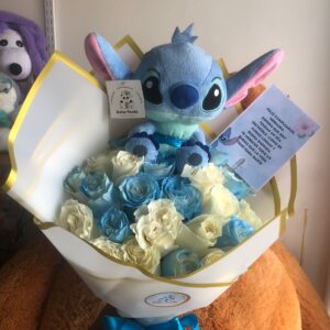 Bouquet Azul Cielo con Stitch