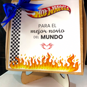 Caja Sorpresa Hot Wheels "Mejor Novio" con Fotos y Dulces